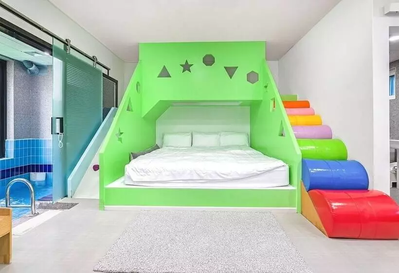 Gapyeong Nino Full Kids Pension