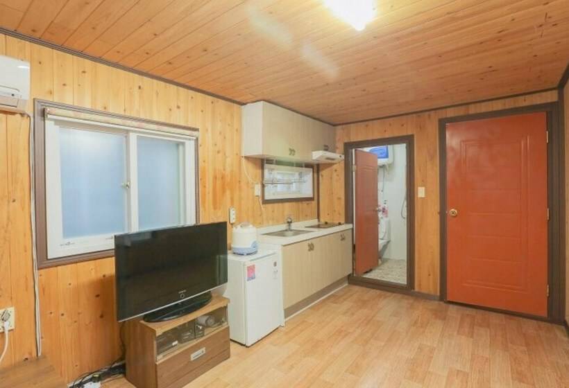 Gapyeong Taeri House Pension