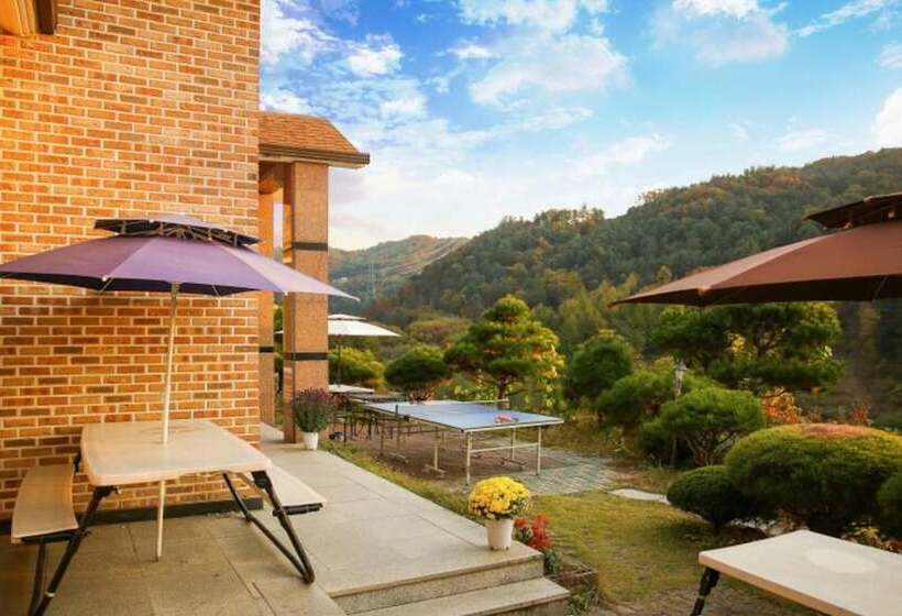 Gapyeong Taeri House Pension