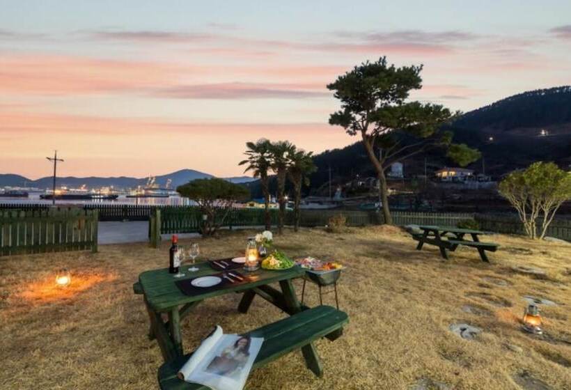 Geojedo Moria Pension