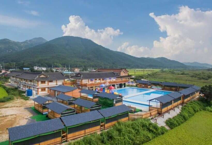 Gyeongju Yongjang Hanok Pension