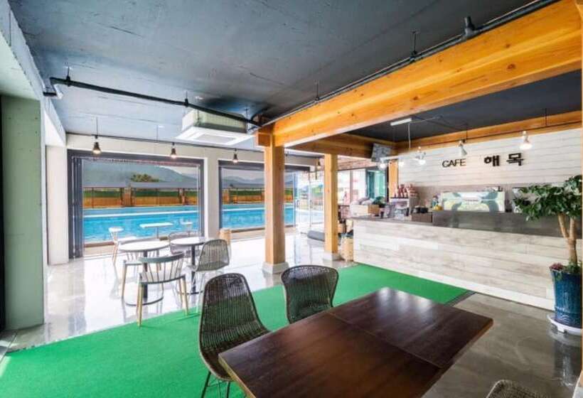 Gyeongju Yongjang Hanok Pension