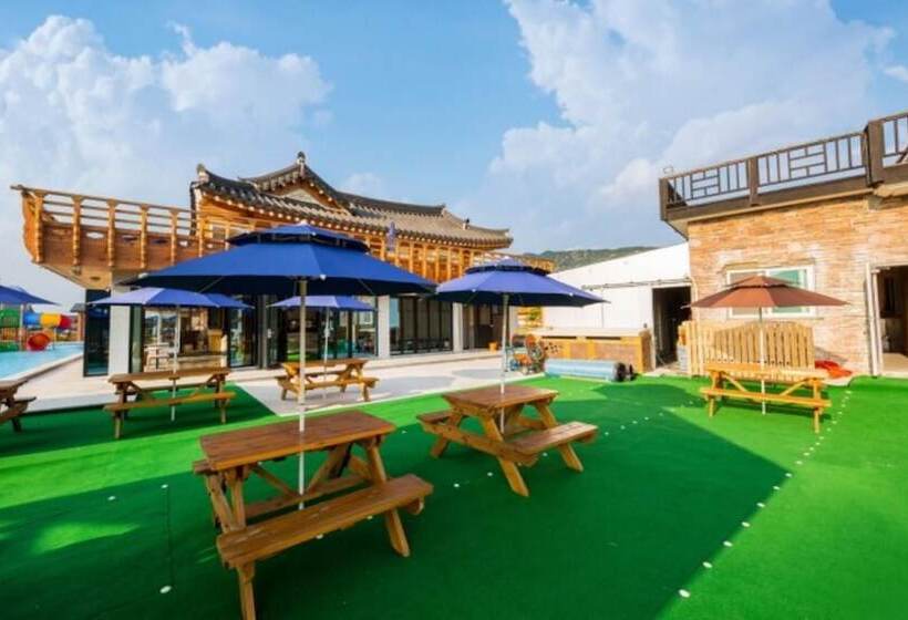 Gyeongju Yongjang Hanok Pension