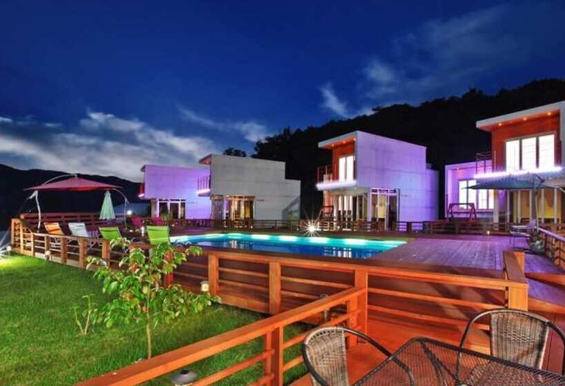 Hongcheon Village 736 Pension