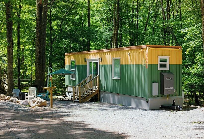 בית מלון כפרי Camptel Poconos Tiny Homes