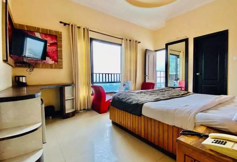 ホテル Goroomgo Aachaman Abode Shimla