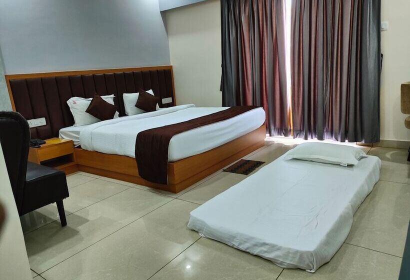 Отель Goroomgo Shree Gajanana Puri