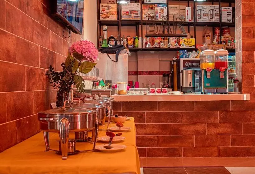 ホテル Hostal Quinta Real Del Valle