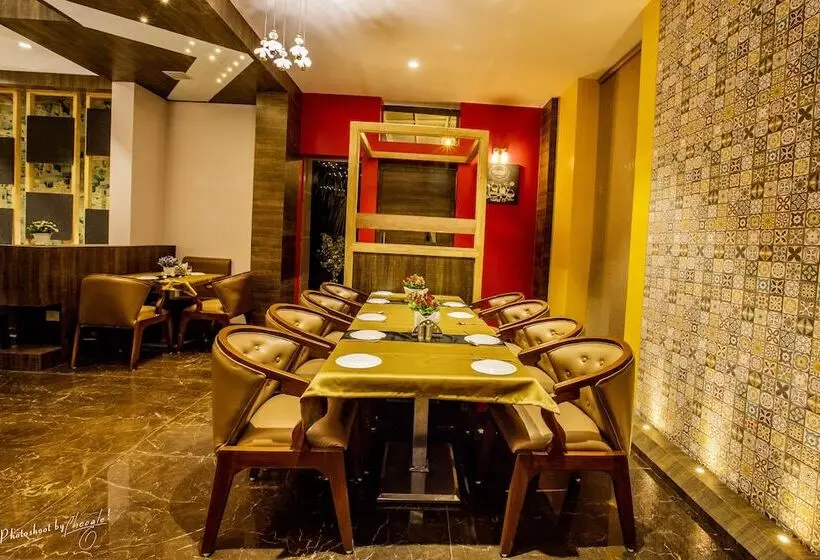 Hotelli Prabha Palace