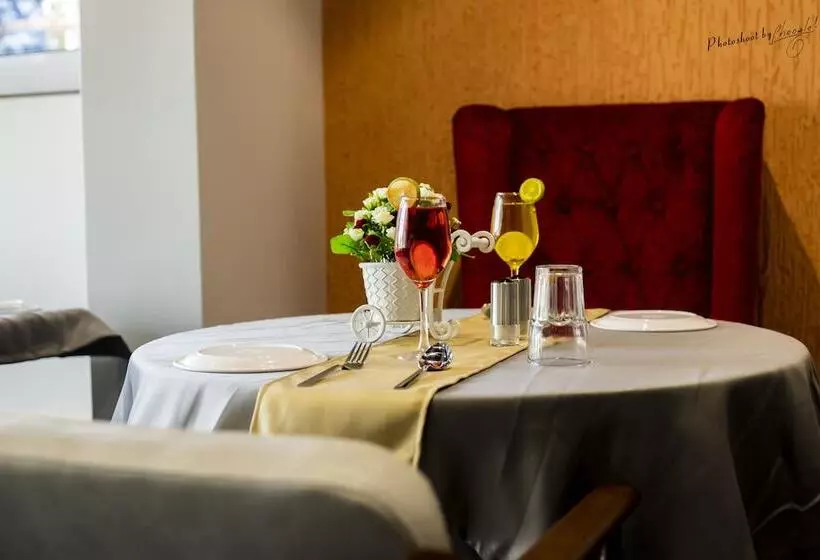 Hotelli Prabha Palace