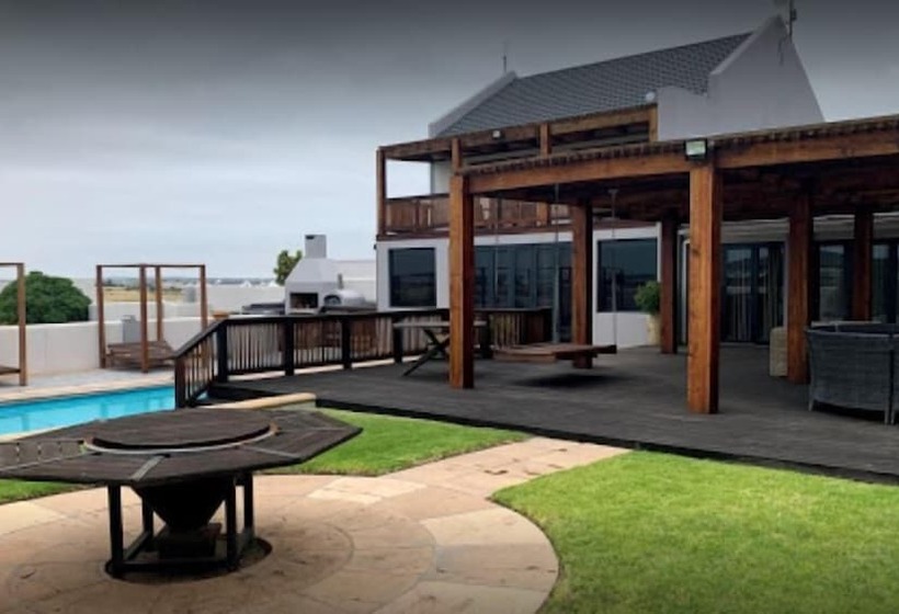 酒店 Rox And Sea Country Lodge