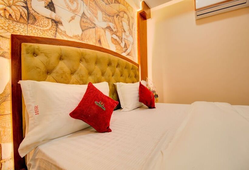 Hotel Samaira Residency