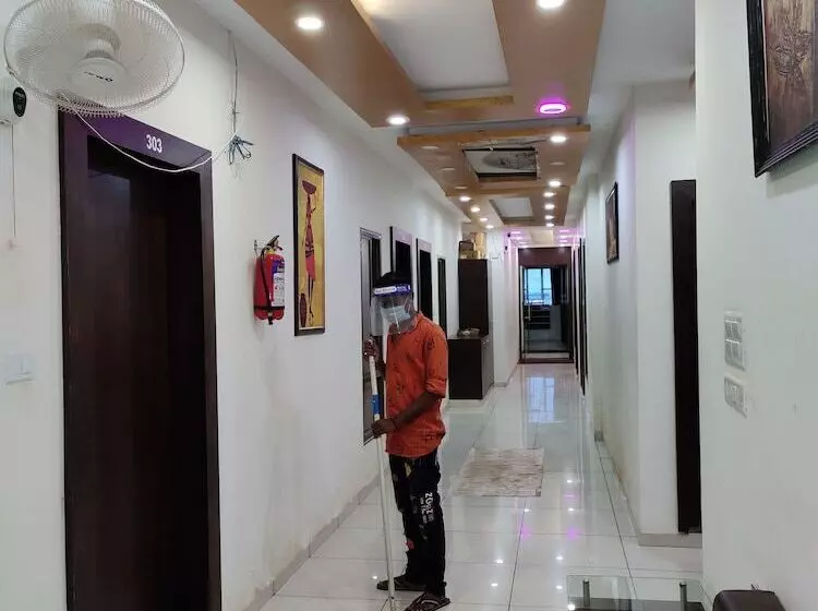 Hotelli Vinayak Palace Hoshangabad