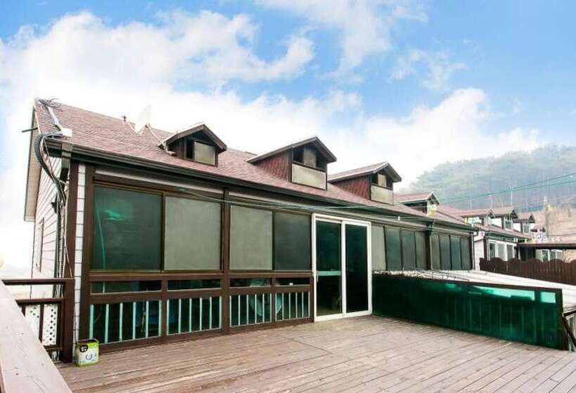 Hwaseong Yeoulteo Pension