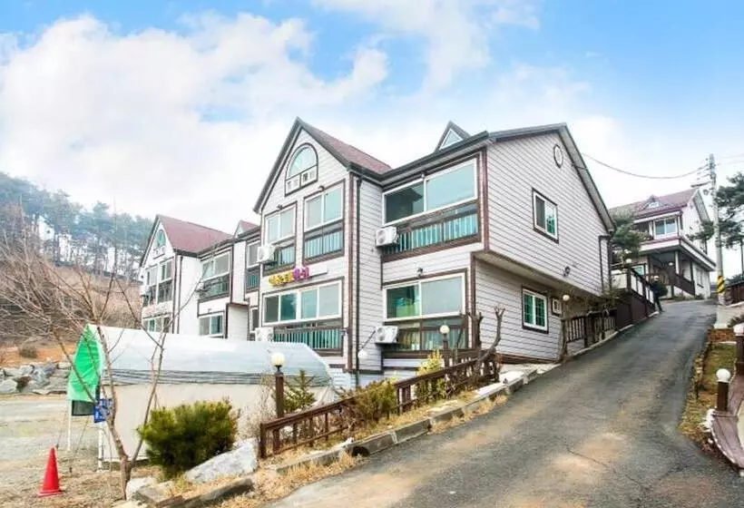 Hwaseong Yeoulteo Pension