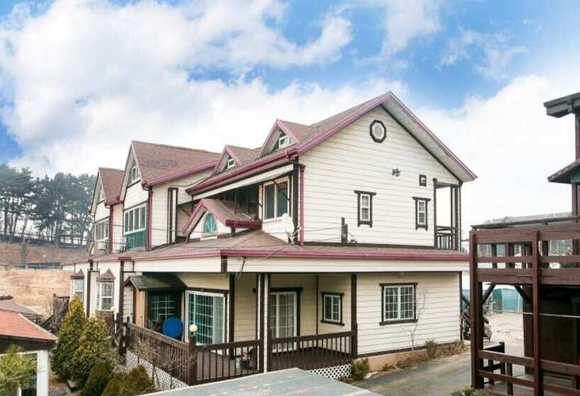 Hwaseong Yeoulteo Pension