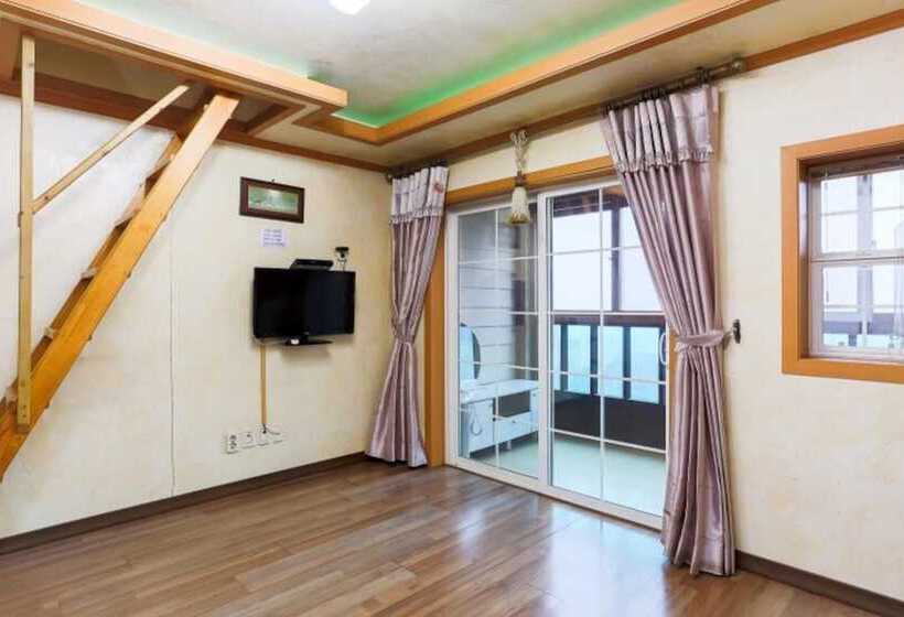 Hwaseong Yeoulteo Pension
