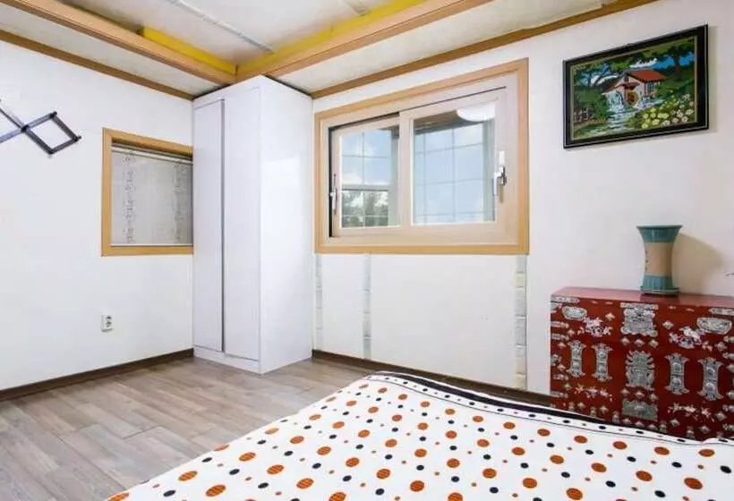 Hwaseong Yeoulteo Pension