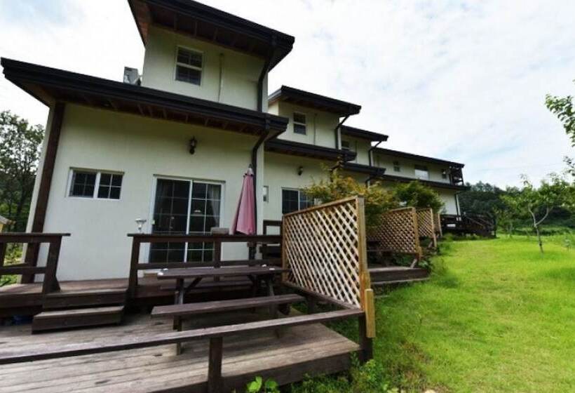 Jeongseon Cloud Ladder Pension