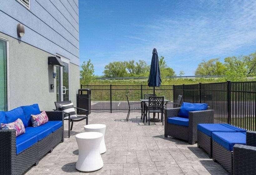 Microtel Inn & Suites By Wyndham Winchester