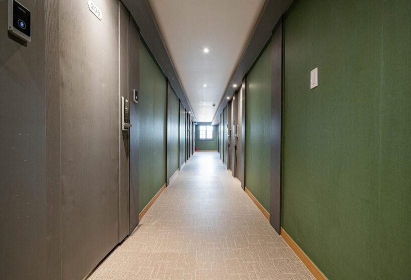 فندق على الطريق Namhae Manhattan