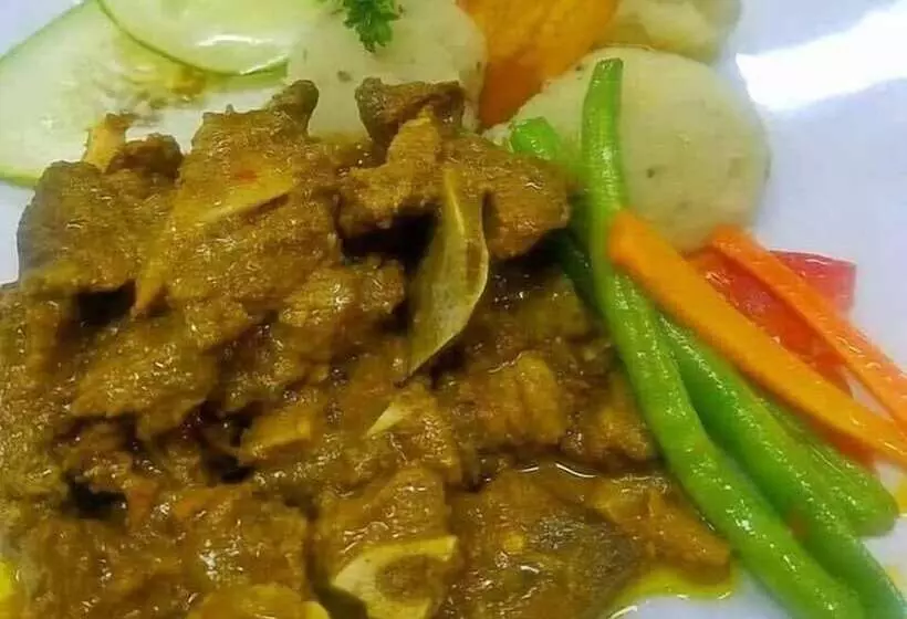 پانسیون Arms Of Charms Guesthouse