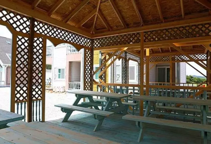 پانسیون Gyeongju Carpe Diem Bed And Breakfast