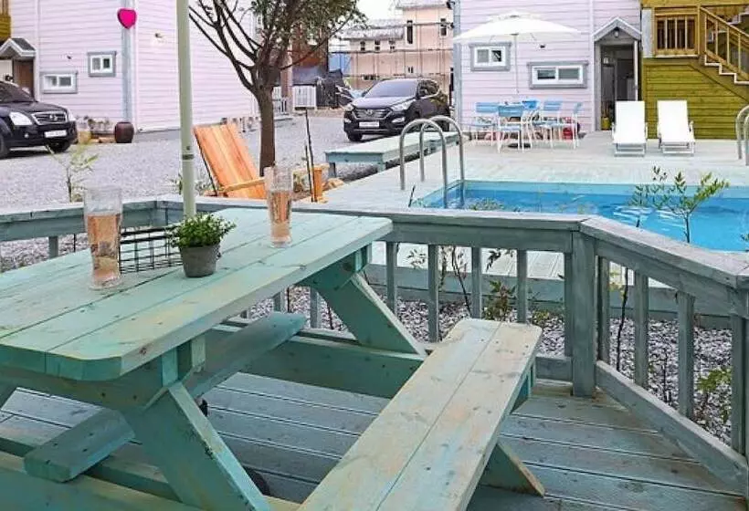 پانسیون Gyeongju Carpe Diem Bed And Breakfast