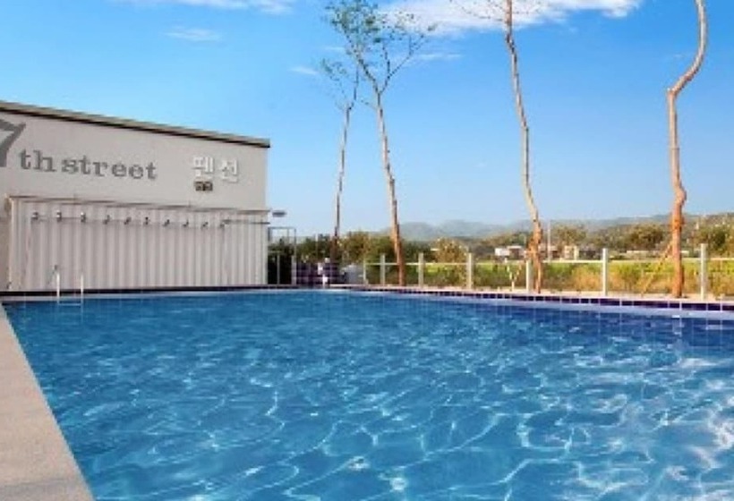 Pension (Hôtel basse catégorie) Gyeongju Seventh Avenue Pool Villa