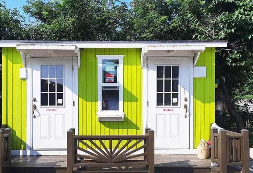 Yeongdeok Solhyanggi Pension