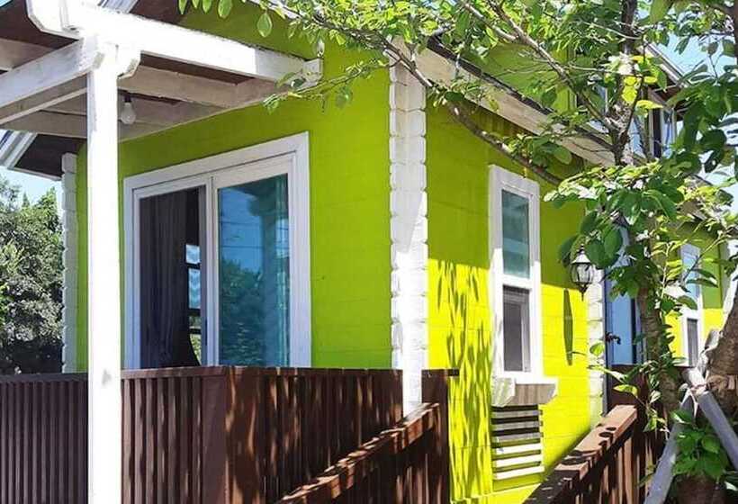 Yeongdeok Solhyanggi Pension