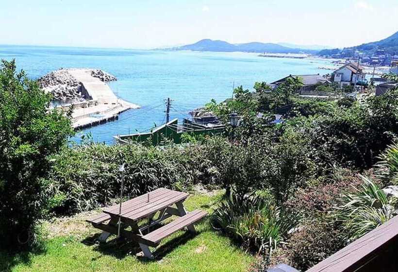 Yeongdeok Solhyanggi Pension