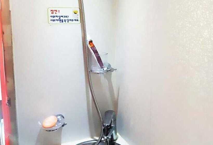 Yeongdeok Solhyanggi Pension