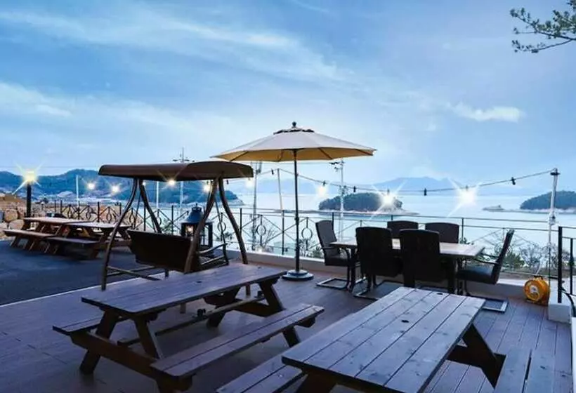 Yeosu Lamer Pension