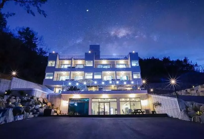 Yeosu Lamer Pension