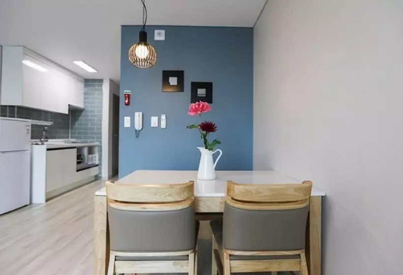 Yeosu Lamer Pension
