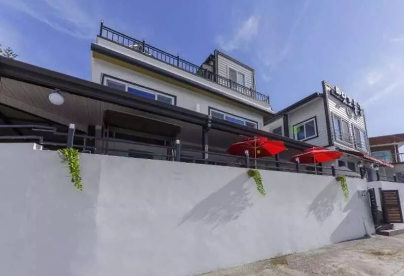 Yeosu Ocean View Pension