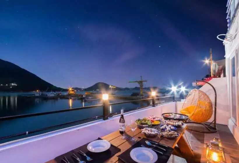 Yeosu Ocean View Pension