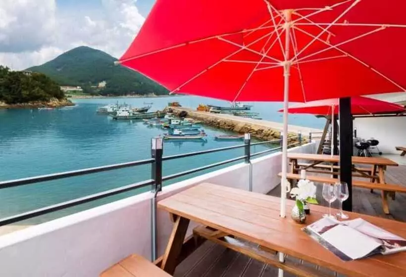 Yeosu Ocean View Pension