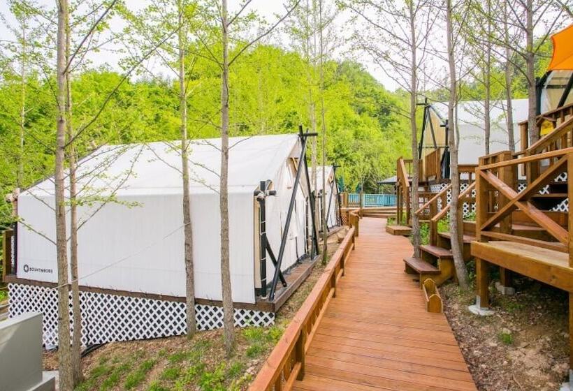 Chuncheon Yellow Hill Glamping Pension