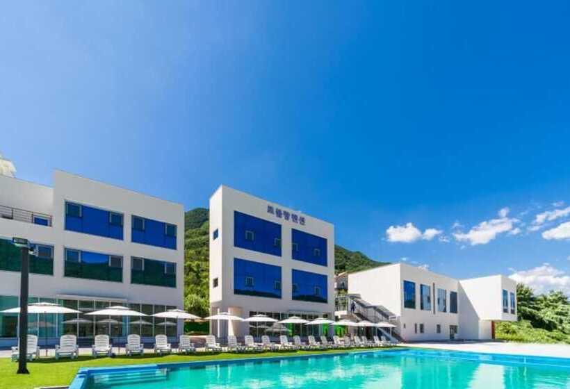 Danyang Le Blanc Pension