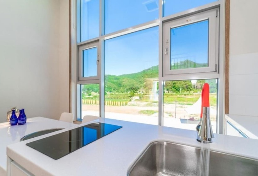 Danyang Le Blanc Pension