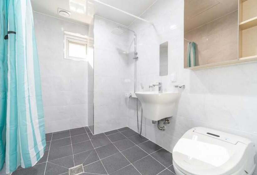 Danyang Le Blanc Pension