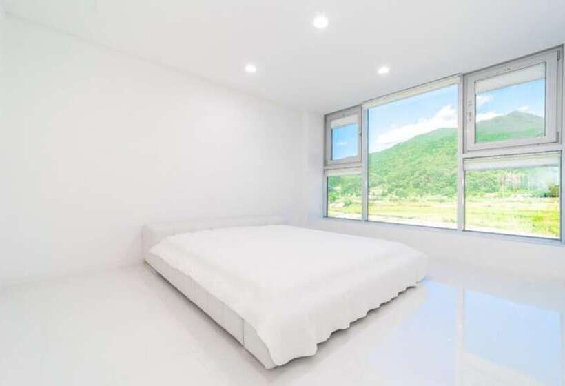 Danyang Le Blanc Pension