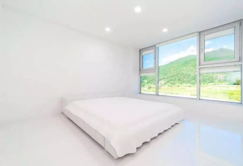Danyang Le Blanc Pension