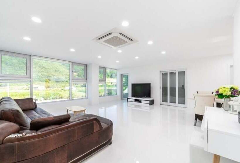 Danyang Le Blanc Pension