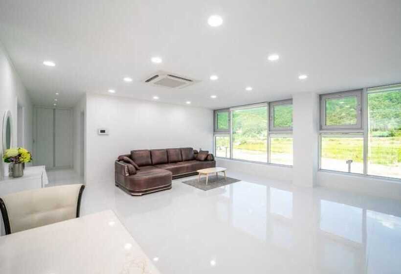 Danyang Le Blanc Pension