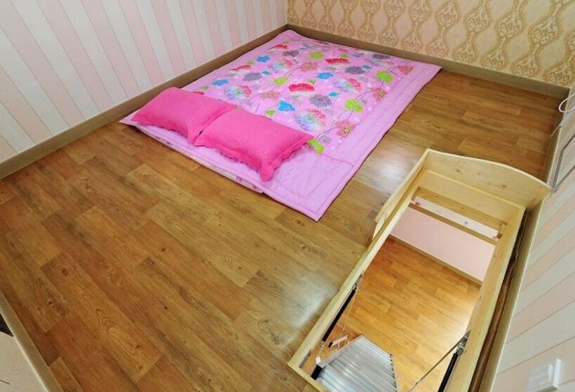 Gapyeong Sky Pet Family Dogchae Pension