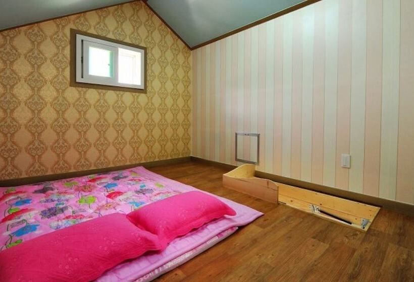 Gapyeong Sky Pet Family Dogchae Pension