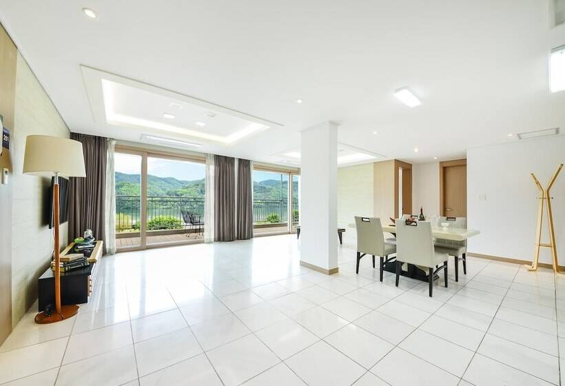 Gapyeong Club Fish Villas Pension